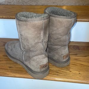 UGG Classic Short Boots - Size 10
